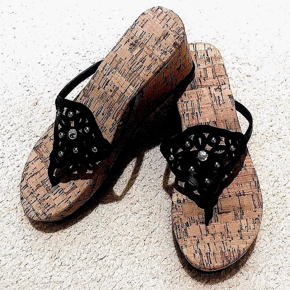 🆕🔥EXPRESS SMALL PLATFORM CORK WEDGES BLACK&BLING SILVER STONES REALLY CUTE!! - Picture 4 of 12